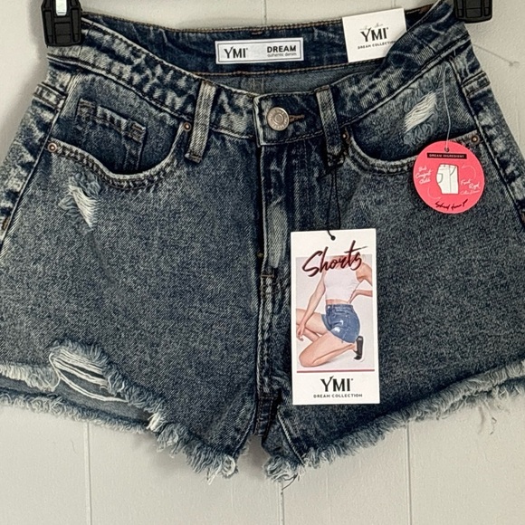 - YMI Dream Collection Denim Shorts Back Comfort Stretch Size 3/26 NWT - Picture 1 of 14